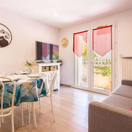 Confortable Pavillon Avec Jardin à 900m De La Hébergement de vacances